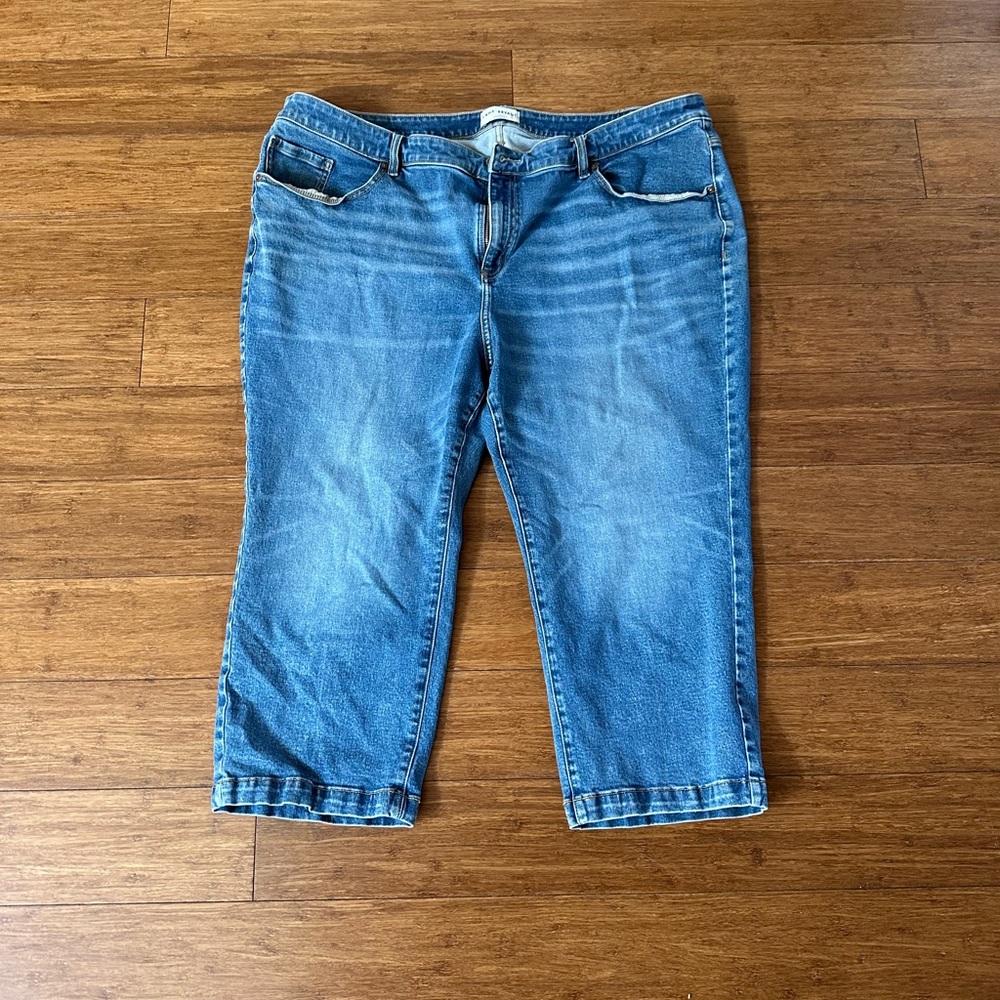 Lane Bryant Blue Ankle Cropped Jeans Medium Wash size 26 - 2025-4